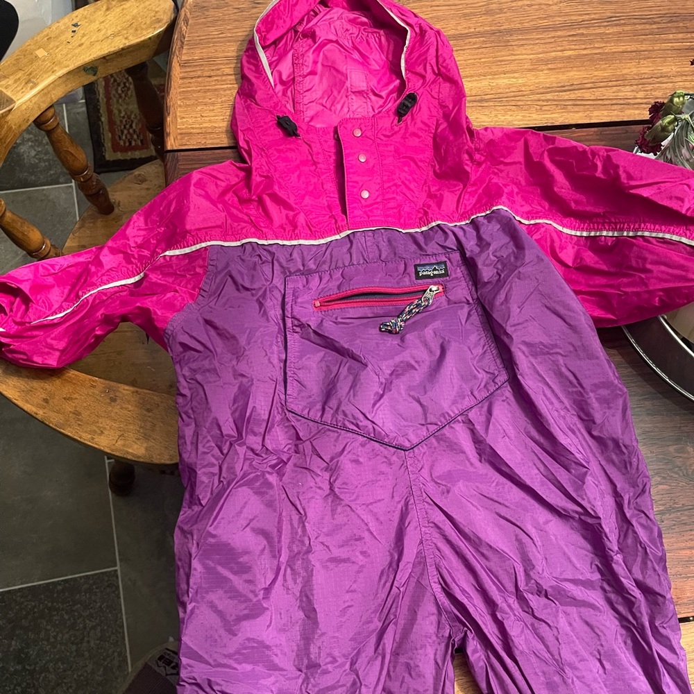 Patagonia rain/windbreaker suit Toddler girls 2T